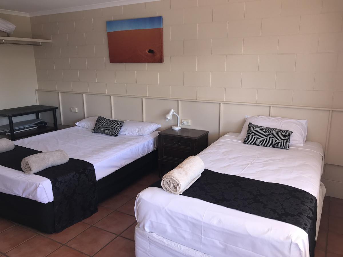 Longreach Most Central Motel Exterior foto