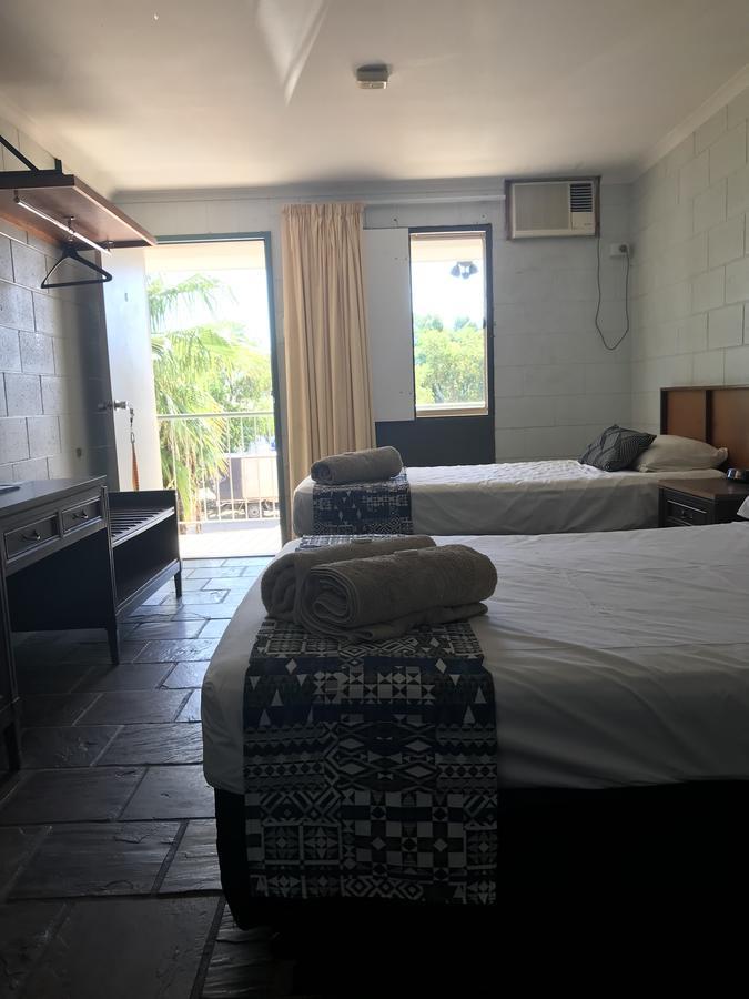 Longreach Most Central Motel Exterior foto